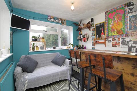 3 bedroom semi-detached house for sale, Beacon Road, Broadstairs
