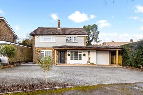 4 bedroom detached house for sale, Millais, Horsham, RH13