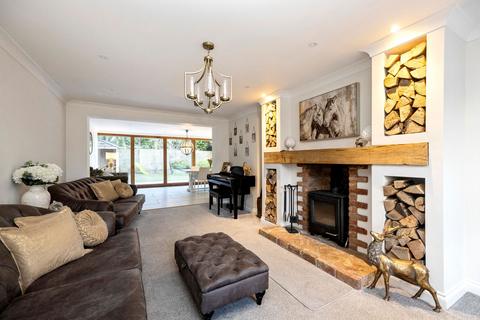 4 bedroom detached house for sale, Millais, Horsham, RH13