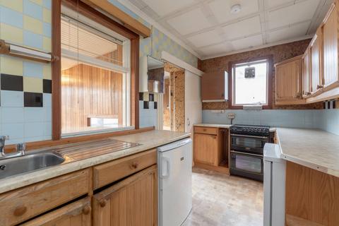 43 Broompark Road, Edinburgh, EH12 7JZ