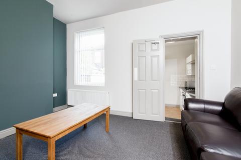 3 bedroom house to rent, 8 Haddon Street, Haddon Street, Salford M6