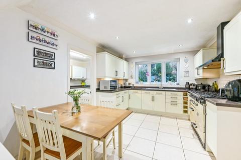 4 bedroom detached house for sale, Cranford Drive, Holybourne, Alton, Hampshire