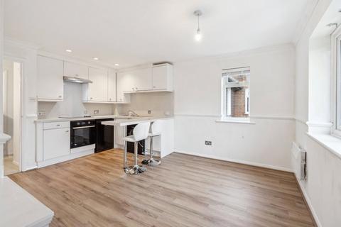 2 bedroom flat for sale, Victoria Road, Buckinghamshire SL7