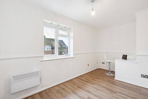 2 bedroom flat for sale, Victoria Road, Buckinghamshire SL7