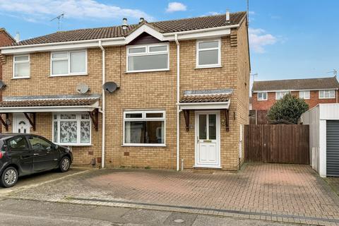 3 bedroom semi-detached house for sale, Platters Close, Ipswich IP3