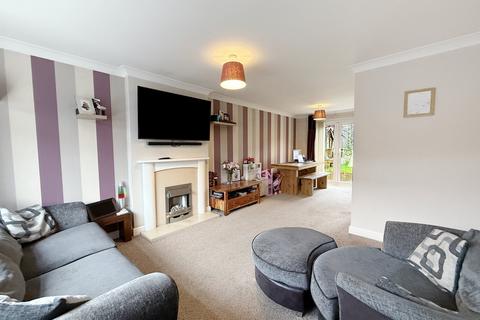 3 bedroom semi-detached house for sale, Platters Close, Ipswich IP3