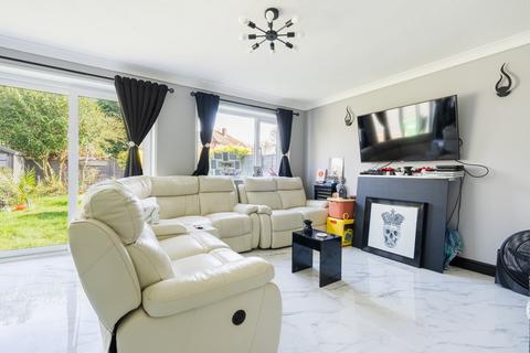 undefined, Sherborne Close, Colnbrook, SL3