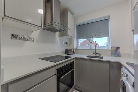 1 bedroom end of terrace house for sale, Open Hearth Close, Pontypool NP4