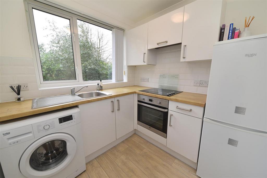 Kitchen.JPG