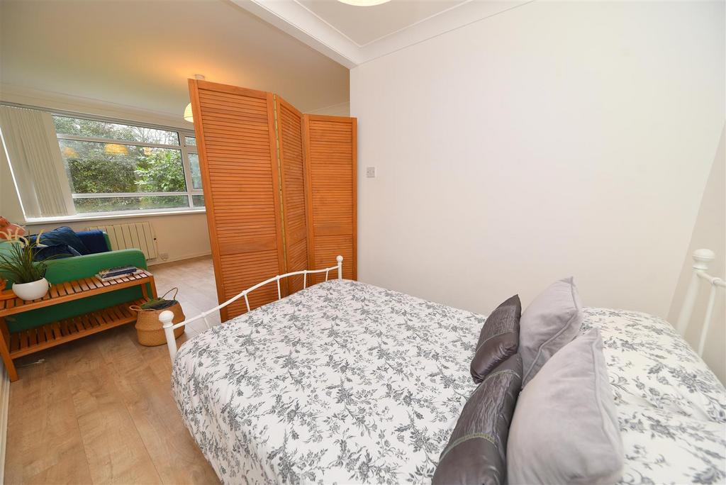 Bedroom2.JPG