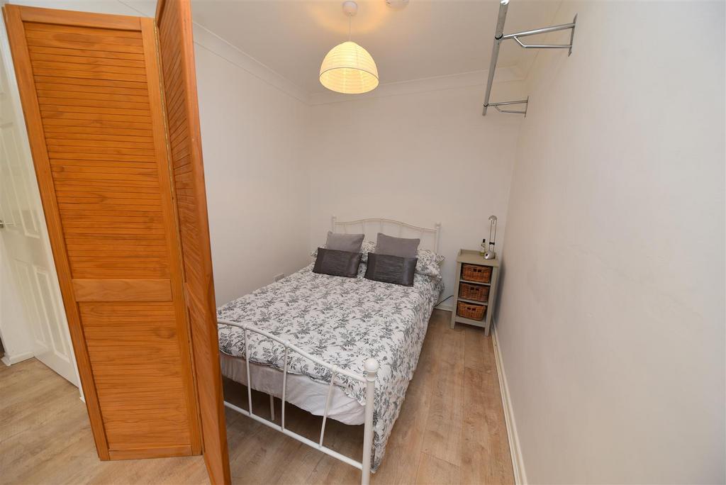 Bedroom.JPG