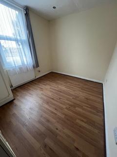 1 bedroom flat to rent, Ilford, IG1