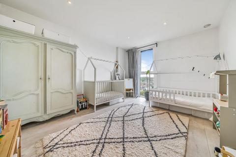 2 bedroom flat for sale, Central Avenue, Fulham