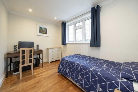 30 Sunmead Road, Sunbury-on-thames, TW16 6PE