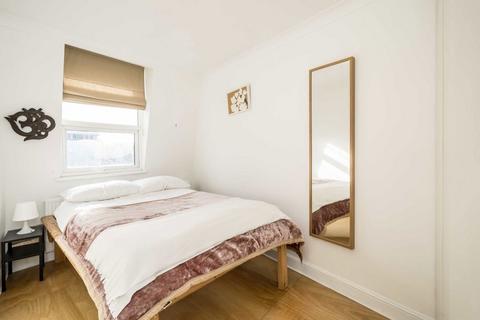 1 bedroom flat for sale, Westbourne Grove, London W2