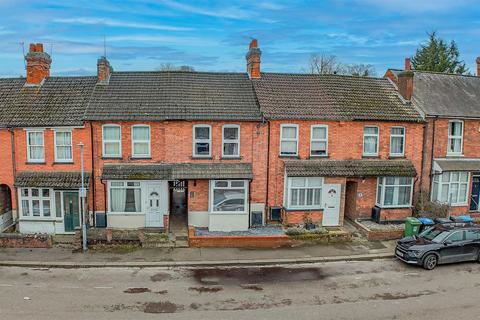 2 bedroom terraced house for sale, Manor Avenue, Hemel Hempstead, HP3