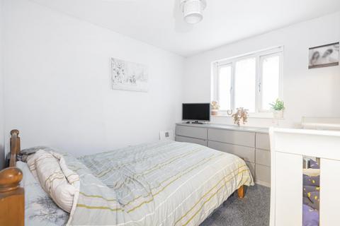 1 bedroom maisonette for sale, Perleybrooke Lane, Woking, Surrey, GU21