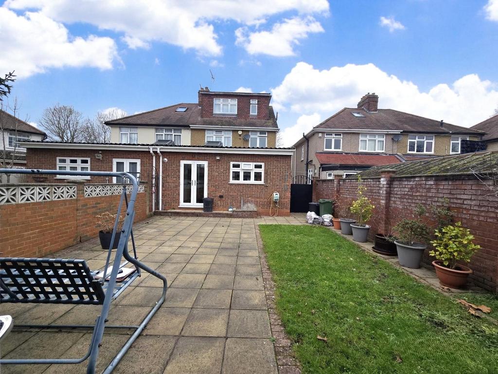 Garden & Rear