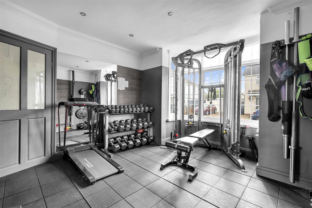 Gym/sitting room