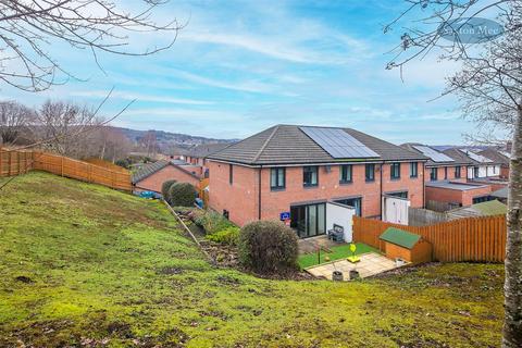 68 Chapman Close, Sheffield, S6 5BX