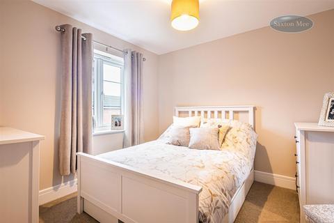 68 Chapman Close, Sheffield, S6 5BX