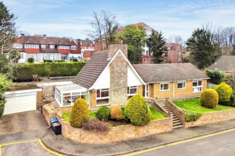 4 bedroom bungalow to rent, Purley CR8