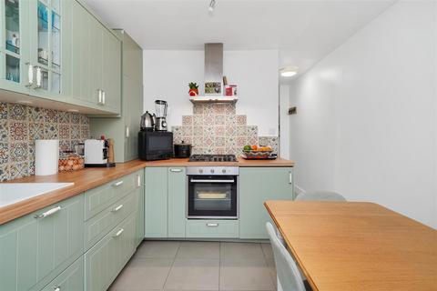 1 bedroom flat for sale, Chapter Road, London NW2