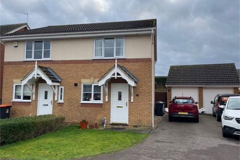 2 bedroom semi-detached house to rent, Smithcombe Close, Bedfordshire MK45