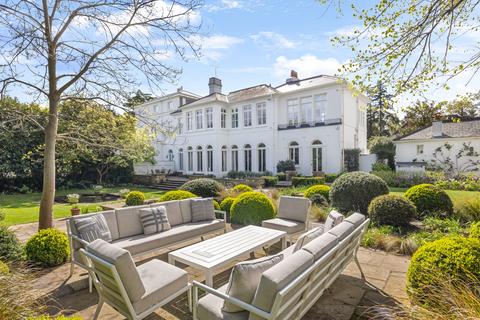 undefined, Queens Hill, Ascot