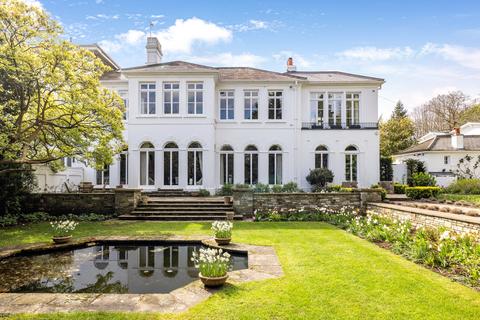 undefined, Queens Hill, Ascot
