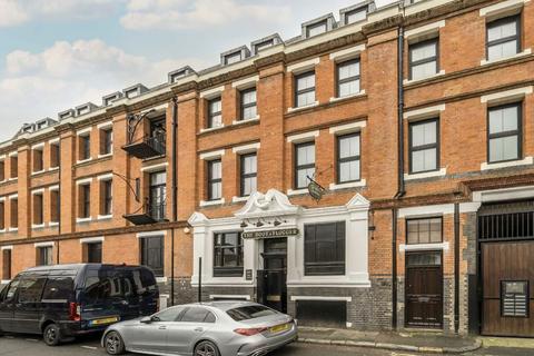 Flat 5, Triangle Court, 10 Redcross Way, London, SE1 1TA
