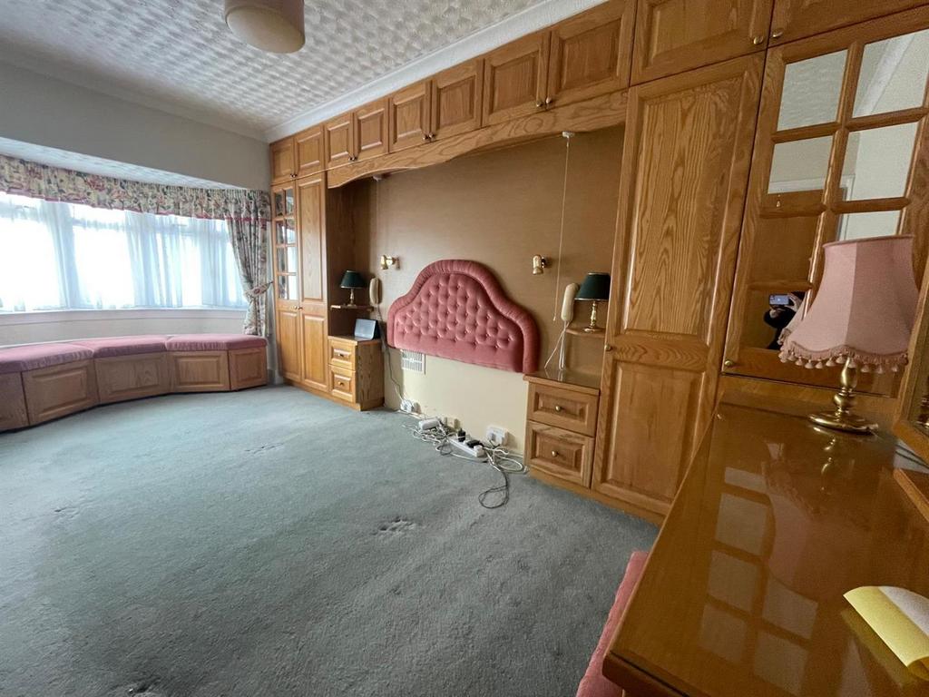 0920ebc4-2cb3-42b3-ad74-5420150bd5ba.jpg