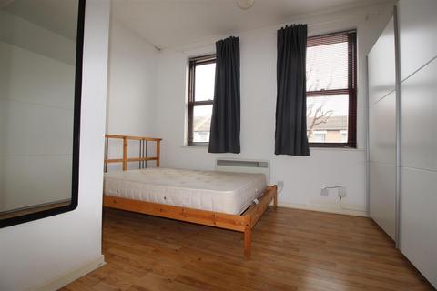 1 bedroom apartment to rent, Buckland Road, London E10