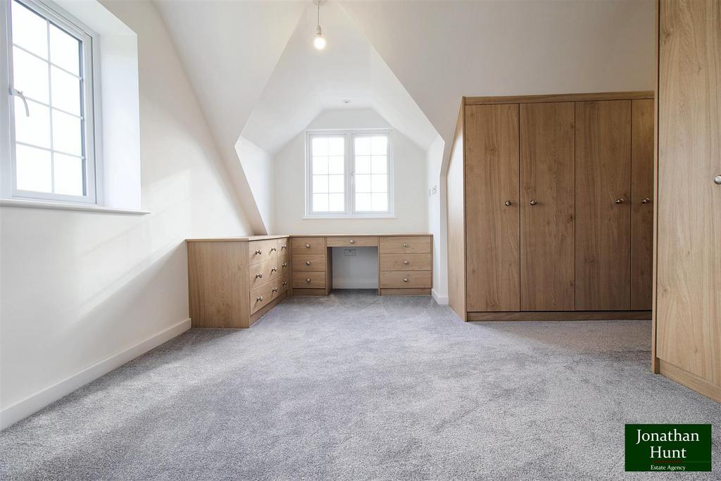 Principal bedroom
