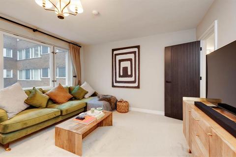 2 bedroom flat to rent, Southwick Street, London W2