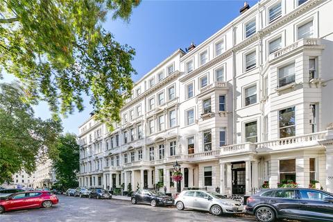 1 bedroom flat for sale, Stanhope Gardens, London