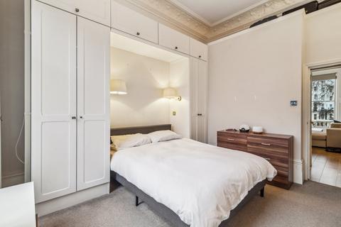 1 bedroom flat for sale, Stanhope Gardens, London