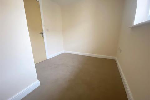 2 bedroom apartment to rent, Richmond Court, Exeter