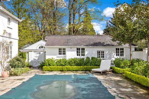 3 bedroom property for sale, Queens Hill, Ascot