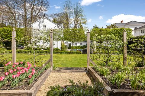 3 bedroom property for sale, Queens Hill, Ascot