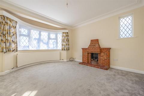 4 bedroom detached house for sale, LEASWAY, Chalkwell