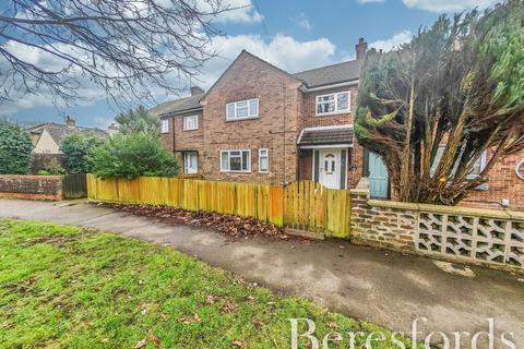 4 bedroom terraced house for sale, Rayner Road, Colchester, CO2