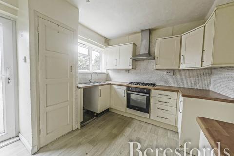 4 bedroom terraced house for sale, Rayner Road, Colchester, CO2