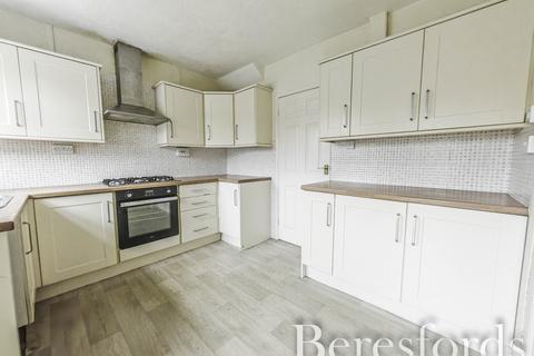 4 bedroom terraced house for sale, Rayner Road, Colchester, CO2