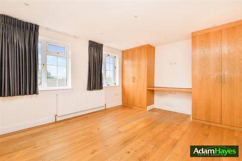 4 bedroom townhouse for sale, Oakview Gardens, London N2