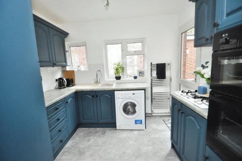 25 Shrublands Close, Chelmsford, CM2 6LR