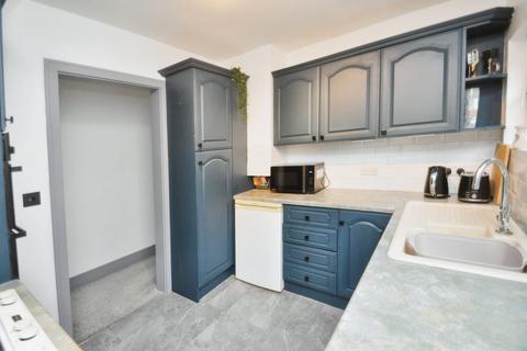 25 Shrublands Close, Chelmsford, CM2 6LR