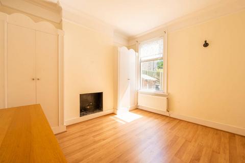 1 bedroom maisonette to rent, Cambray Road, Hyde Farm Estate, London, SW12