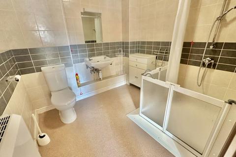 2 bedroom flat for sale, Charles Hayward Drive, Wolverhampton WV4