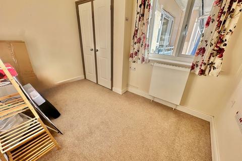2 bedroom flat for sale, Charles Hayward Drive, Wolverhampton/Sedgley border WV4